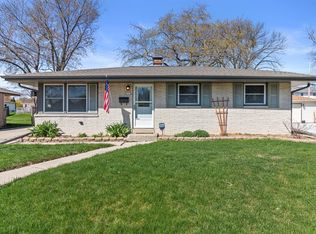3753 S 86th St, Milwaukee, WI 53228