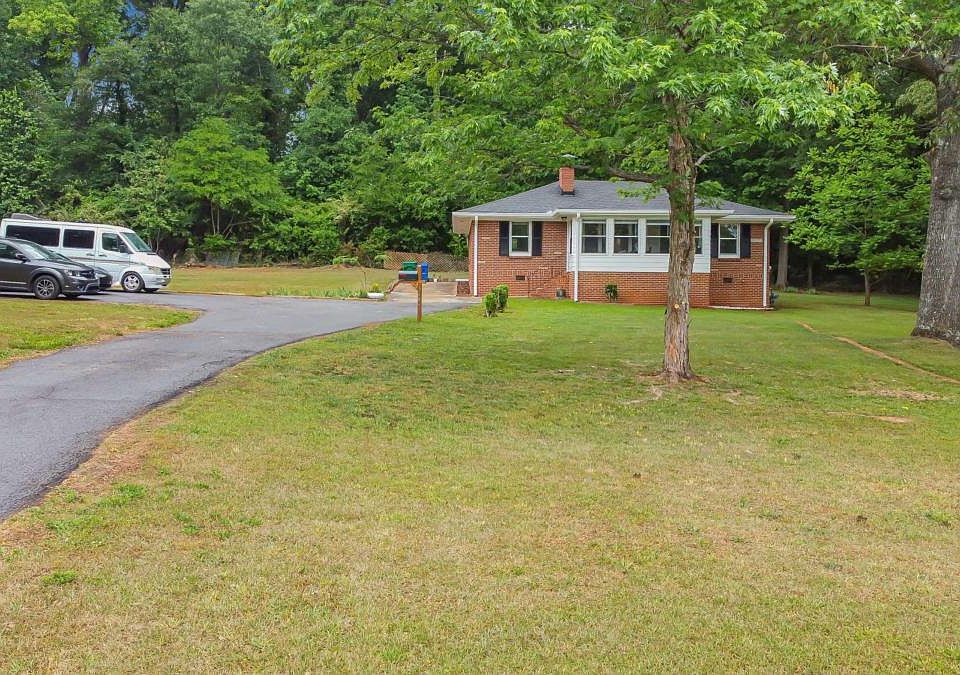 1st image of 2686 Snapfinger Rd