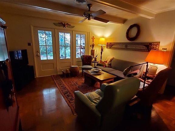 3rd image of 3212 Clifford Dr