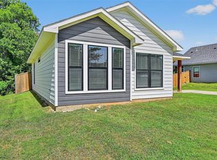 1513 S 7th Ave, Denison, TX 75021