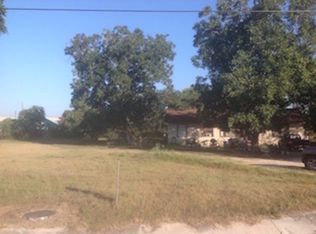 1342 E Kingsbury St, Seguin, TX 78155