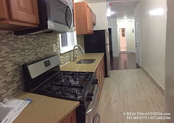 Rented by Alexiou Realty | media 24