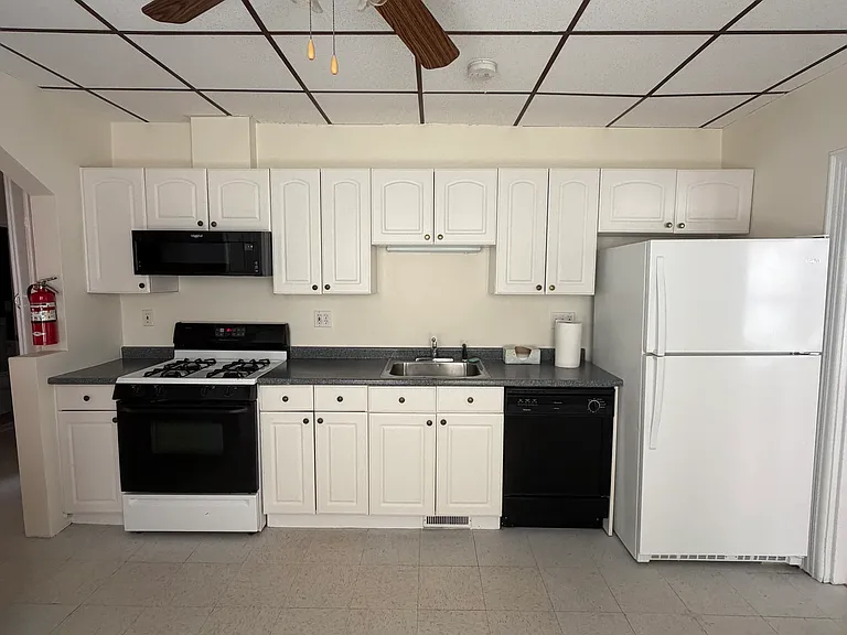 92 Granville Ave #1 — Photo 12
