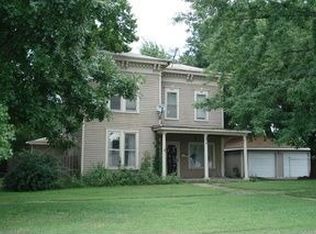 320 Juniatta St, Burlington, KS 66839