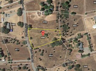 2582 River View Rd, Clearlake Oaks, CA 95423