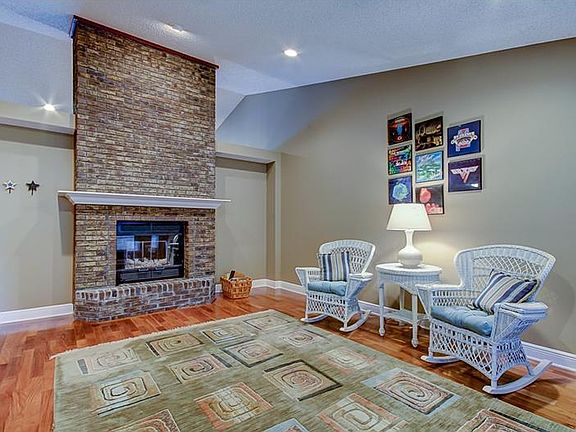 4th image of 18250 Clear Lake Dr