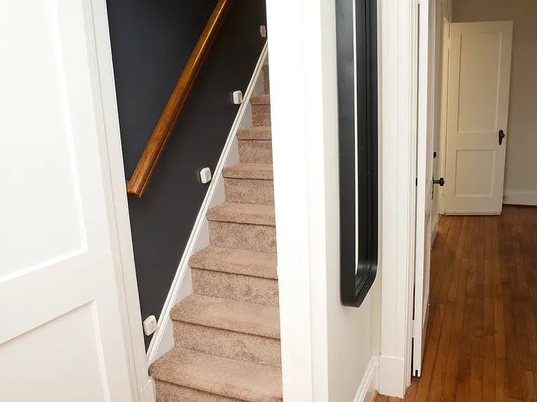 2801 Kenwood Ave — Photo 8