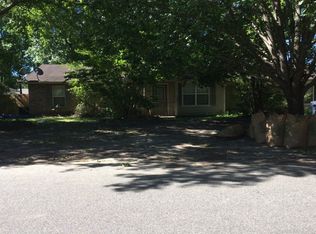 198 Regent St, Summerville, SC 29483