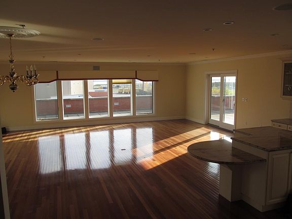 3rd image of 2121 Biddle Ave APT 300