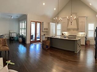 110 Bleu Dr, Ridgeland, MS 39157