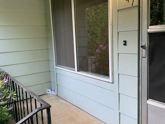 5th image of 1047-1057 Browning Ave S