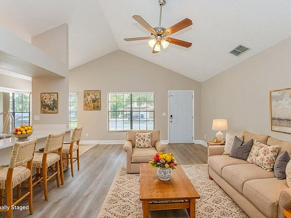 3rd image of 623 Bellingham Pl