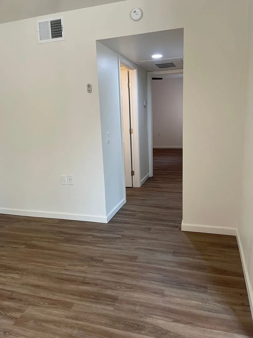 Pine Tree Apartments — Photo 2