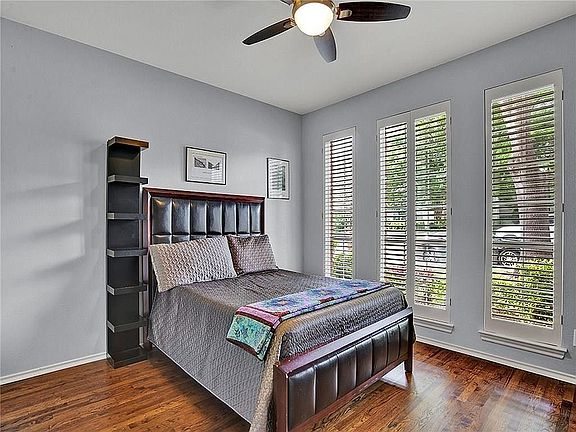 3rd image of 5624 Willow Wood Ln