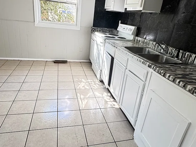 4910 Abstain Ct — Photo 4