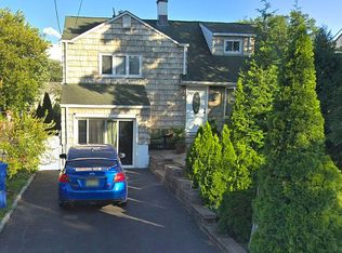 208 N Hill Rd, Colonia, NJ 07067