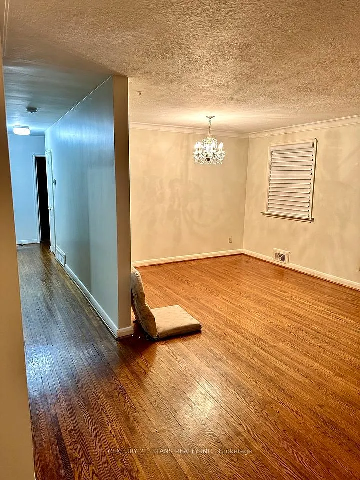 3 bed, $3,000 — Photo 2
