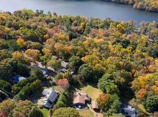 4 Mountain Rd, New Fairfield, CT 06812