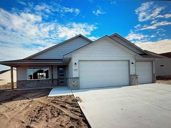 1220 N Main St, Goddard, KS 67052