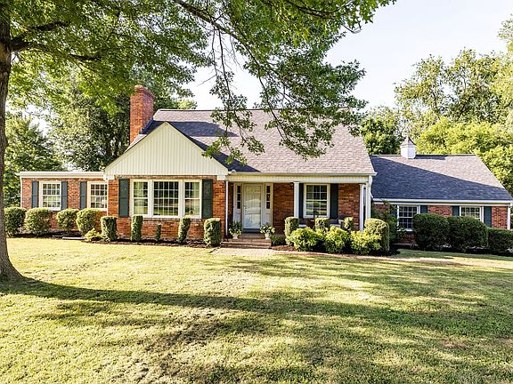 2nd image of 1319 Kenwood Dr