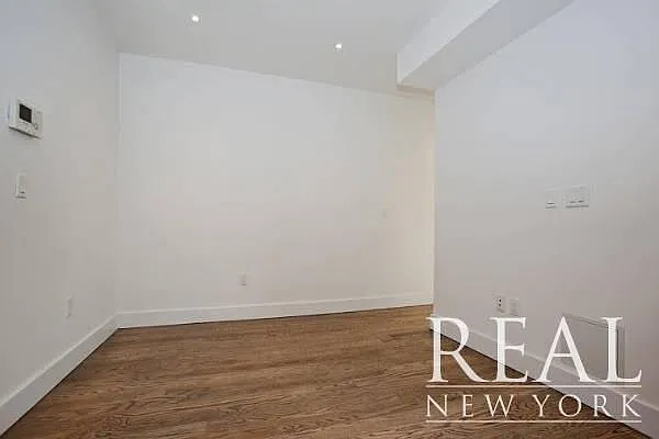 Rented by REAL New York | media 25