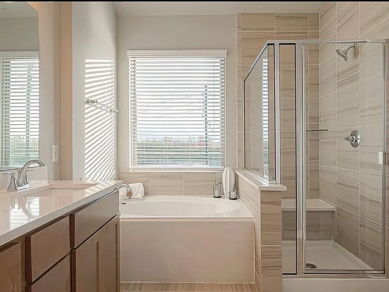 8700 Laurel Crest Dr — Photo 19