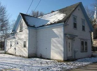 15 Sawyer St, Old Town, ME 04468