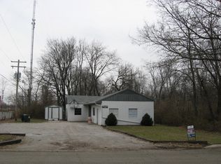 898 W Sawyer St, Decatur, IL 62526