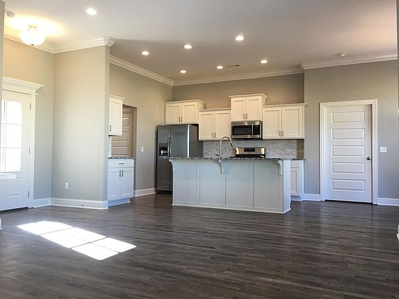 2nd image of 495 Yona Ln