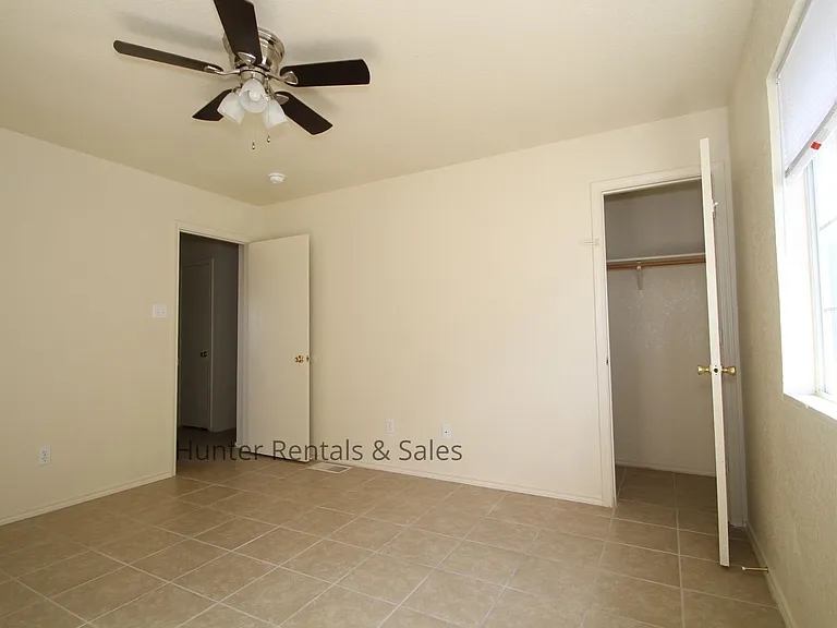 4400A Deek Dr — Photo 16