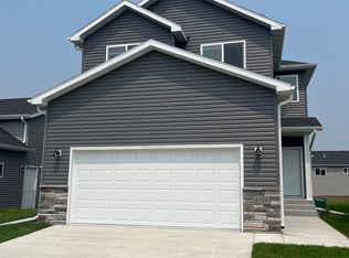 6729 71st Ave S, Horace, ND 58047