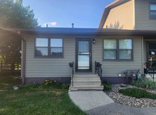 3913 Memory Ln, Waterloo, IA 50702