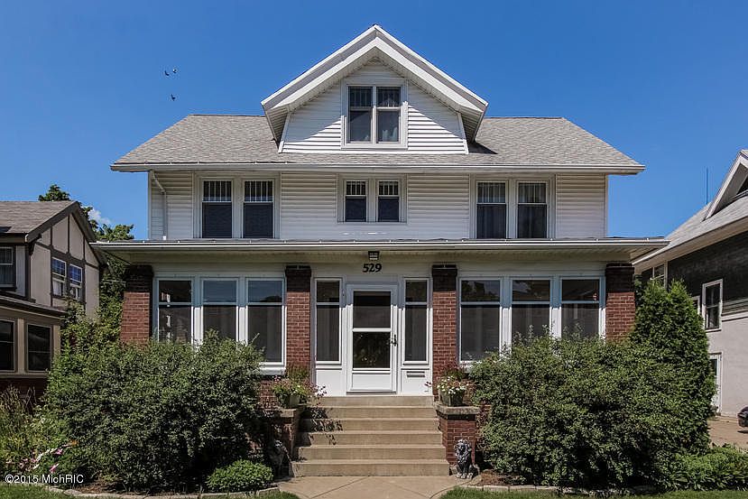 1st image of 529 Gladstone Ave SE