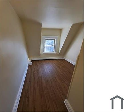 3rd image of 460 4th Ave W Floor 3