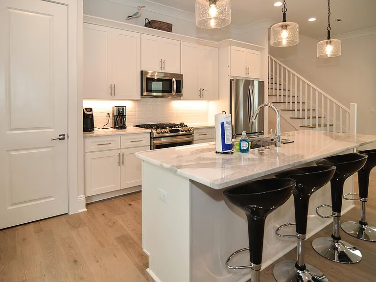 33 Sunset Key Ct — Photo 9
