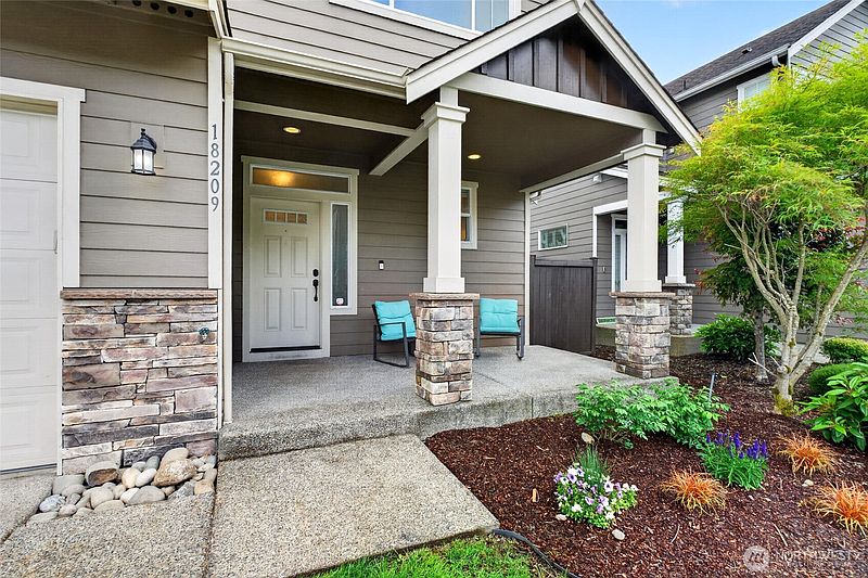 2nd image of 18209 5th Avenue Ct E
