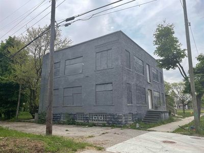 8716 3rd St, Detroit, MI, 48202