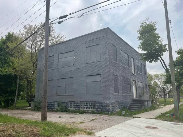 8716 3rd St, Detroit, MI 48202