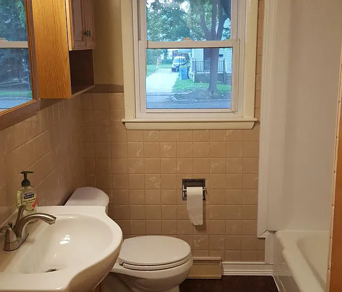 614 Samantha Ave — Photo 3