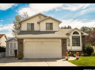 5553 S Edgeberry Dr, Murray, UT 84123