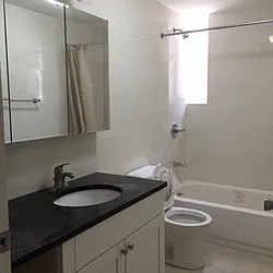Rented by Kinyu Realty