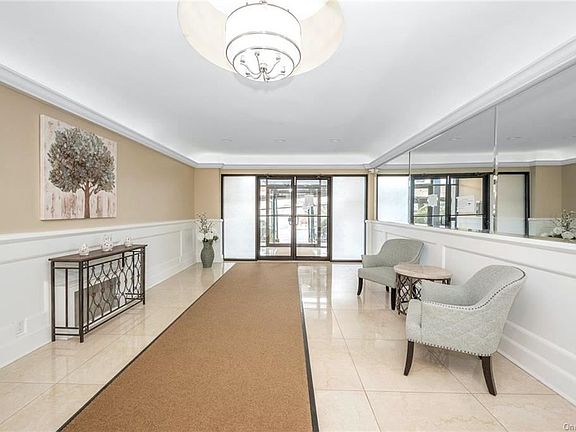 4th image of 1 Oakridge Pl APT 2E