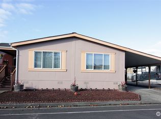 150 Blue Heron Dr, Longview, WA 98632