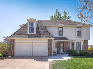 13700 S Locust St, Olathe, KS 66062