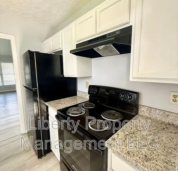 1222 Skyline Dr — Photo 7