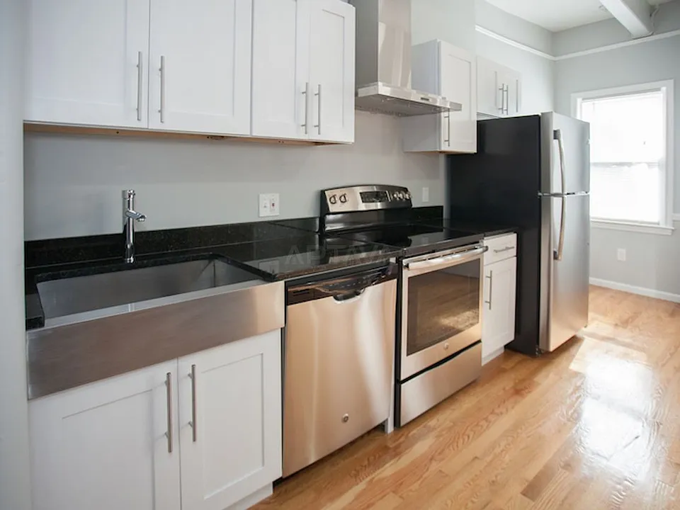 110 Central St #14