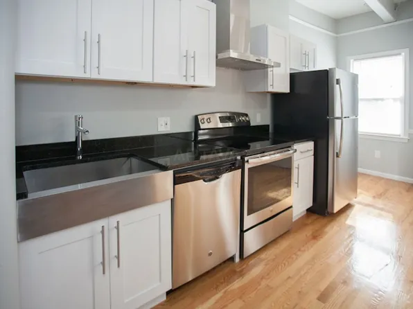 110 Central St, Somerville, MA