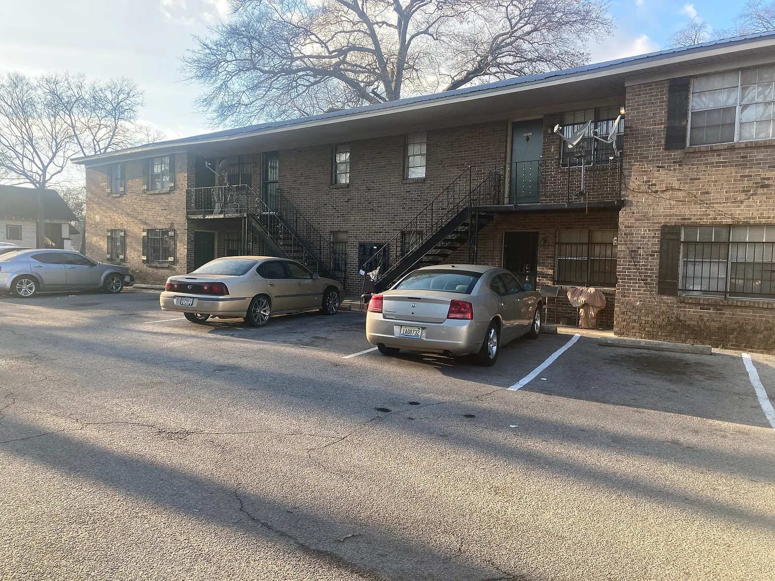 2 bed, 800 sqft, $700 — Photo 1