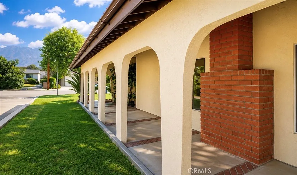 3 bed, 1456 sqft, $4,600 — Photo 4