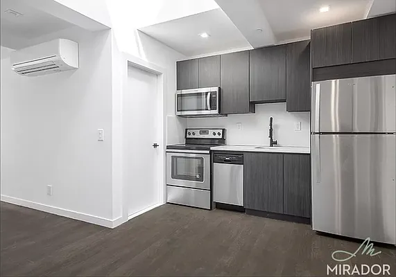 Rented by Mirador Real Estate | media 9